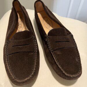 TOD’S Brown Suede Gommino Driving Shoes  Size 39 Made in Italy
